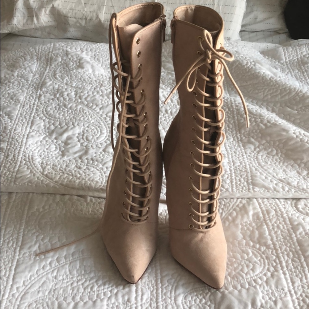 Lace up boot heel